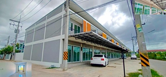 ตลาดศุภฤกษ์ ขาย-เช่าพาณิชย์ 2 ชั้น ใหม่มาก เครือสหพัฒน์ 20ตรว. 100ตรม. พักอาศัย ค้าขาย 2นอน 2น้ำ 2จอดรถ 3แอร์ วิลล่า มาร์เก็ต ศรีราชา