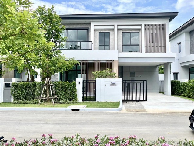 ให้เช่าบ้านเดี่ยว 2 ชั้น 58 ตรว. 4 ห้องนอน โครงการบางกอก บูเลอวาร์ด บางนา-กม.5 ใกล้ Central บางนา **บ้านใหม่ไม่เคยเข้าอยู่