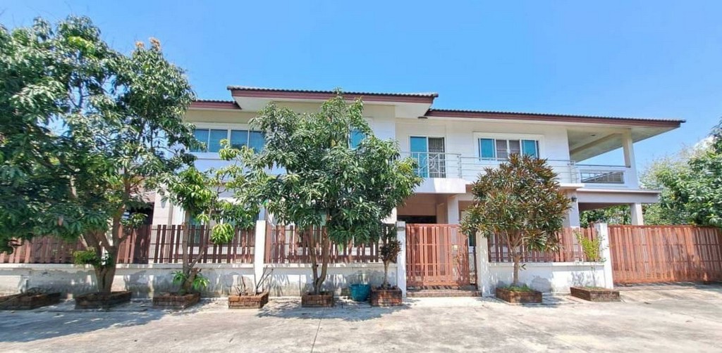 ขายบ้านเดี่ยว 2 ชั้น 77 ตรว ม.ท่าอิฐวิลล์1 ซอย 2 พร้อมพื้นที่จัดสวน ทำเลดี เดินทางสะดวก บรรยากาศเป็นส่วนตัว