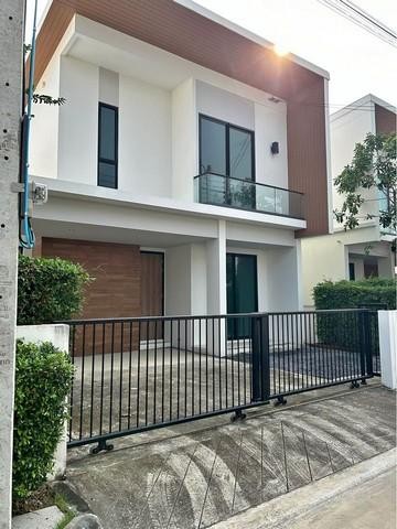 PB3795 ให้เช่าบ้านเดี่ยว 2 ชั้น บ้านใหม่ไม่เคยเข้าอยู่ โครงการ โคโม่ เบียงก้า บางนา บ้านเปล่าไม่มีเฟอร์นิเจอร์