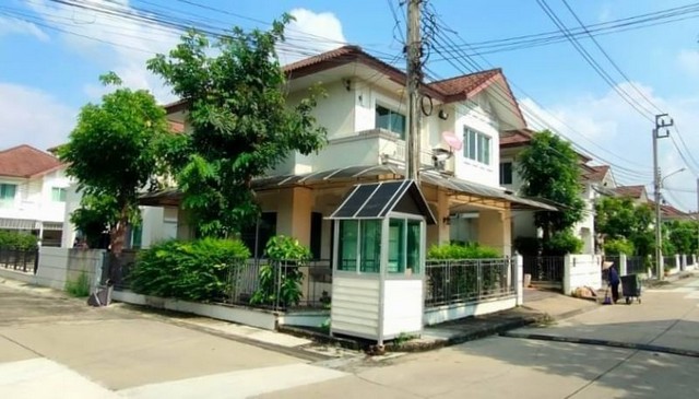  ขาย /ให้เช่า บ้านเดี่ยว 2 ชั้น หลังมุม ห่าง MRT บางพลู เพียง 5 นาที โครงการ  The Centro Rattanathibet : เดอะ เซนโทร รัตนาธิเบศร์