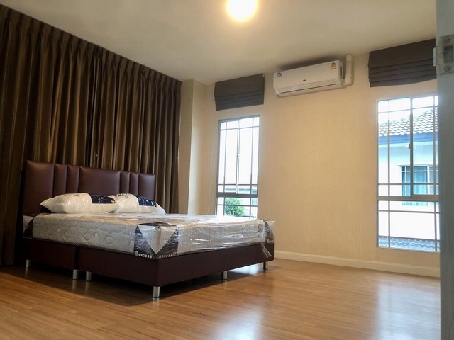 ให้เช่าบ้านเดี่ยว 2 ชั้น 64 ตรว. โครงการมัณฑนา อ่อนนุช - วงแหวน2 บ้านติดถนนเมนโครงการ เฟอร์นิเจอร์พร้อมอยู่ ใกล้เมกะบางนา 