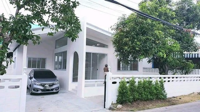 [B881]ให้เช่า 30k บ้านเดี่ยว สไตล์มินิมอล ซ.เสนานิคม1ซอย25 หรือ ซ.ลาดปลาเค้า24 ปรับปรุงต่อเติ่มใหม่หมดทั้งหลัง สีขาว