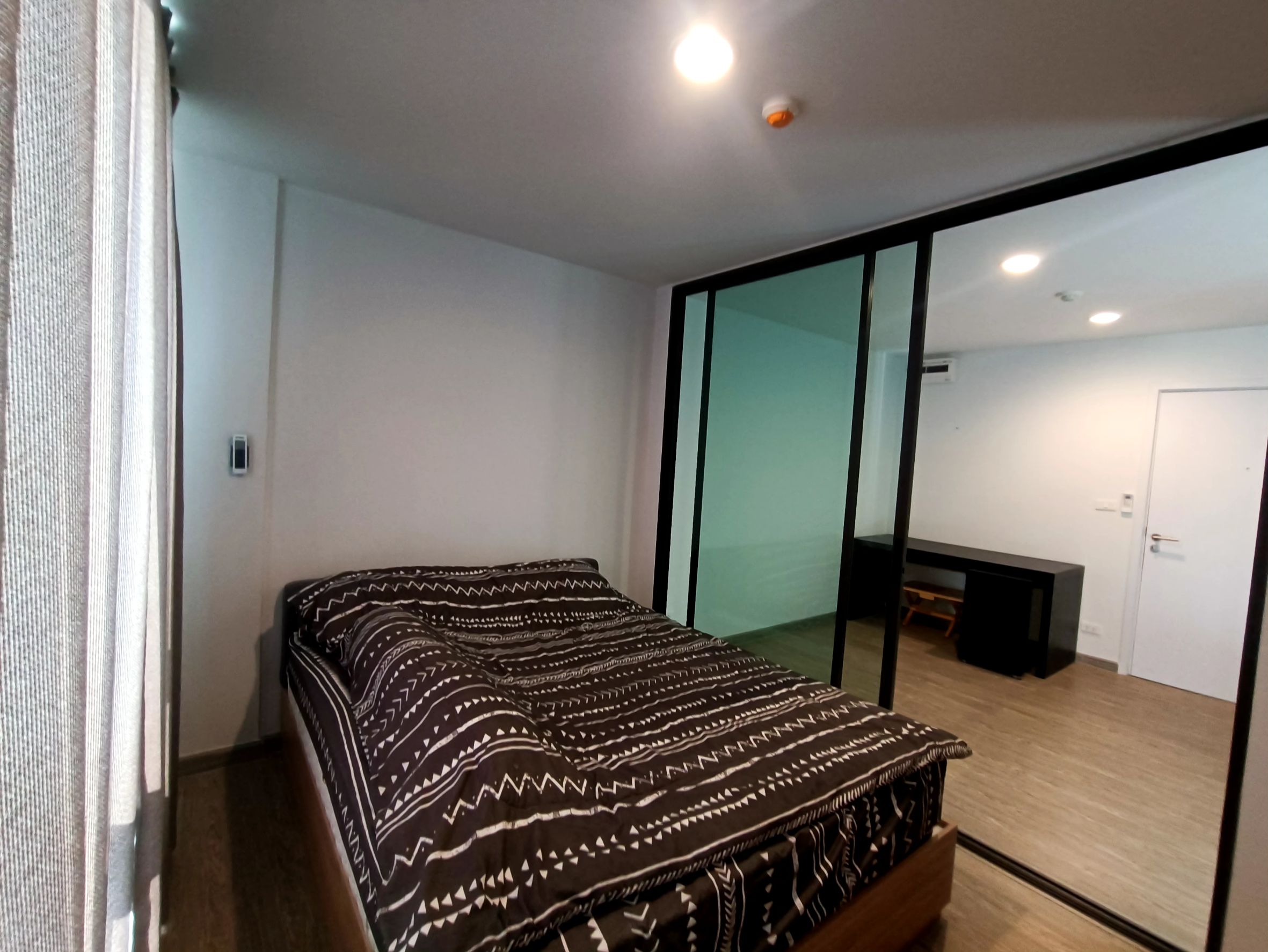 ขาย 	โพลิส คอนโด สุขสวัสดิ์ 64 Polis Condo Suksawat 64  ห้องใหม่ ห้องสวย ราคาดีมาก 