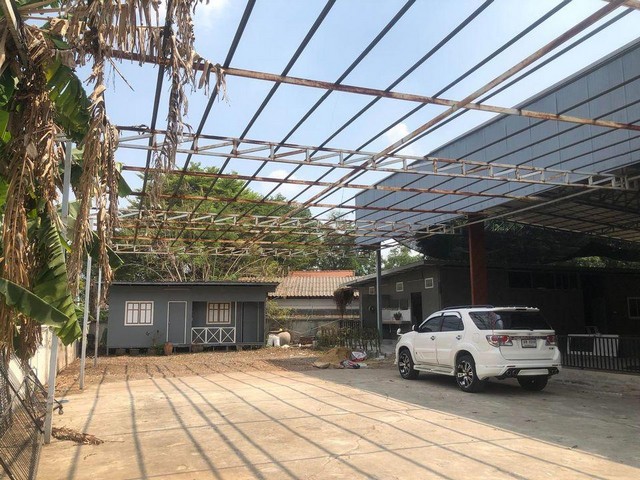 ให้เช่าโกดัง 1000 ตร.ม. รามอินทรา109 พระยาสุเรนทร์ เขตคลองสามวา เข้าออกหลายทาง หทัยราษฐ์ มีนบุรี แฟชั่น จะทำโกดังหรือประกอบกิจการได้