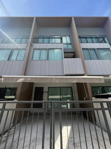 ให้เช่าทาวน์โฮม 3 ชั้น 3 ห้องนอน โครงการบ้านกลางเมือง พระราม9-กรุงเทพกรีฑาตัดใหม่ ถนนกาญจนาภิเษก 23 