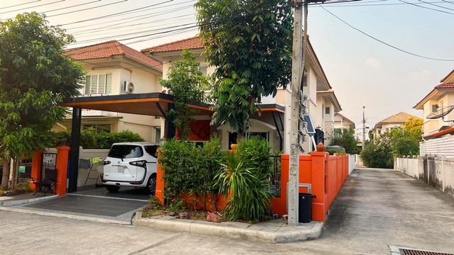 ให้เช่าบ้านเดี่ยว 2 ชั้นหลังมุม 3 ห้องนอน โครงการไพรเวทพาร์ค ชวนชื่น ซิตี้ เข้าได้ทั้งวัชรพล และคู้บอน 27 ใกล้ตลาดถนอมมิตร 