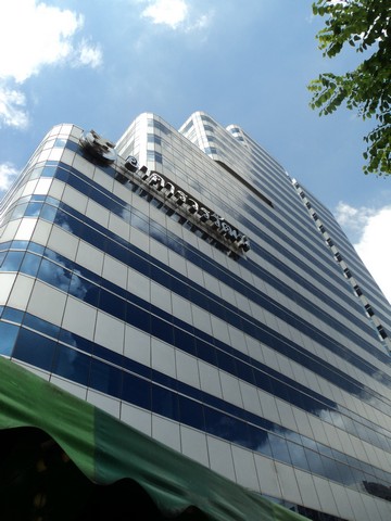 สำนักงาน อาคารวรวัฒน์ 1 Bedroom 82500 บาท. ไม่ไกลจาก - น่า-อยู่ -