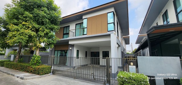 ให้เช่าบ้านเดี่ยว 3 ชั้น 6 ห้องนอน โครงการ บ้านลุมพินี สวนหลวง ร.9 ใกล้สวนหลวง ร.9 เฟอร์พร้อมอยู่ 
