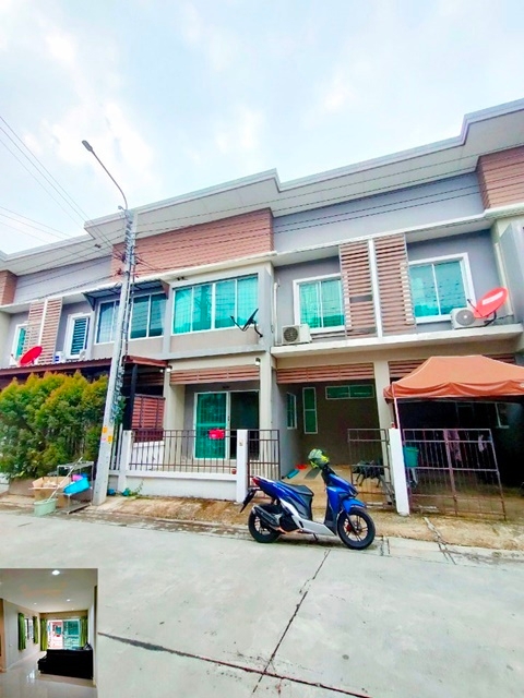 MRT บางพลู ให้เช่าทาวน์เฮาส์ 2 ชั้น บีทีเอ็น  ทำเลดี 18ตรว. 105ตรม. ใกล้เซ็นทรัลเวสเกต 3นอน 2น้ำ 1จอดรถ 1แอร์ บิ๊กซี รัตนาธิเบศร์