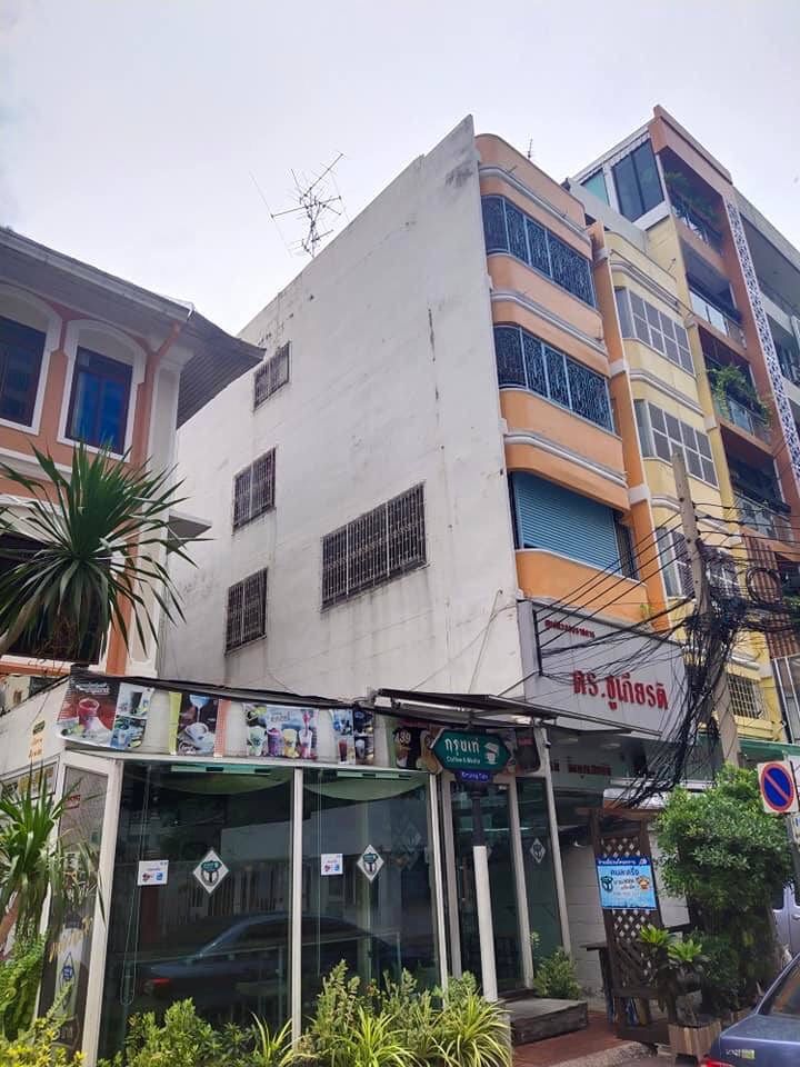 ขายอาคารพาณิชย์ซอย สีลม 19  