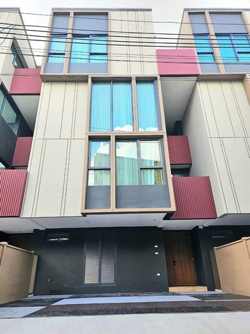 ให้เช่าทาวน์โฮมหลังใหม่ 3.5 ชั้น โครงการบ้านกลางเมือง Classe สุขุมวิท 77 ซอยอ่อนนุช 21 ใกล้ทางด่วนและ BTS อ่อนนุช