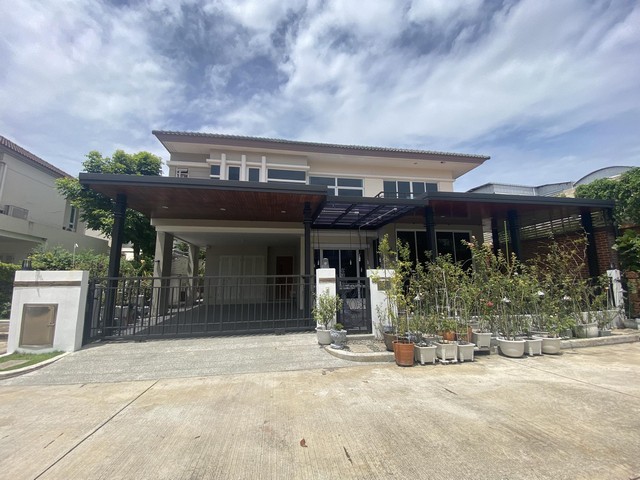 ขายบ้าน บางกอก บูเลอวาร์ด ราชพฤกษ์-พระราม 5-2  พื้นที่ใช้สอย 241 ตรม บ้านบิ้วอินทั้งหลัง