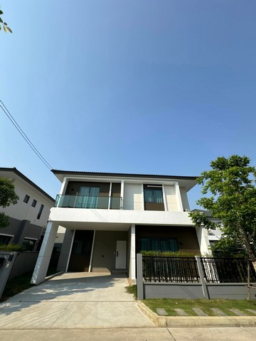 ให้เช่า บ้านเดี่ยว Centro วิภาวดี ตกแต่งพร้อมอยู่ เนื้อที่ 57.2 ตรว. พื้นที่ 180 ตรม. 4 ห้องนอน 5 ห้องน้ำ ใกล้ Harrow International School