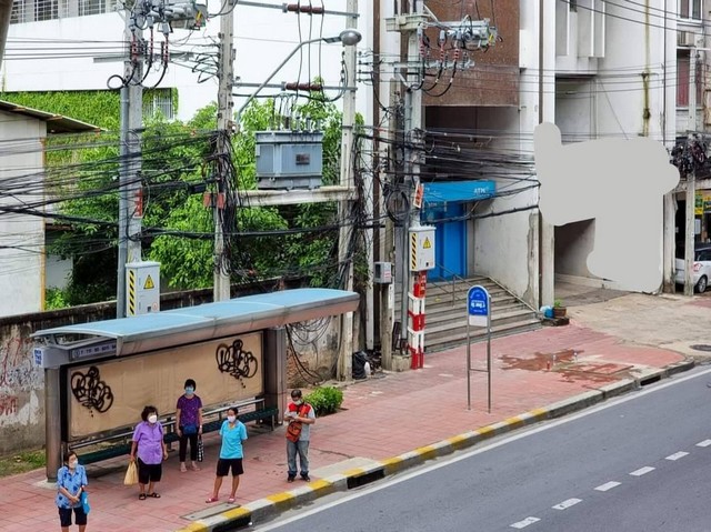 รหัสC6076 ให้เช่าอาคาร 3ชั้น มีชั้นดาดฟ้าและใต้ดิน ริมถนนเพชรเกษม เหมาะทำสำนักงาน คลีนิค ร้านอาหาร คาเฟ่
