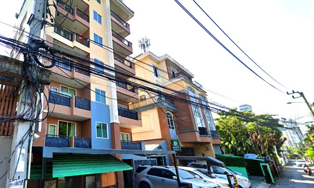Hostel อพาร์ทเม้นท์ BTSเอกมัยขายโรงแรม  ทองหล่อ  39นอน 39น้ำ  215ตรว. ขนาดห้อง 58ตรม. 1,700ตรม. แต่ละห้องเฟอร์ครบ แอร์ ดองกิ มอลล์ 