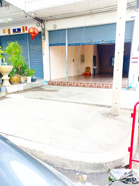 MRT บางใหญ่ หัวมุม ตลาดบางใหญ่ซิตี้ ให้เช่าอาคารพาณิชย์ 3 ชั้น 
