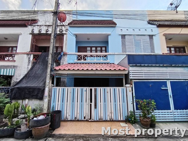 ขาย ทาวน์โฮม ในโครงการ บ้านชมฟ้า รังสิต-คลอง2 ตำบลประชาธิปัตย์ อำเภอธัญบุรี จังหวัดปทุมธานี