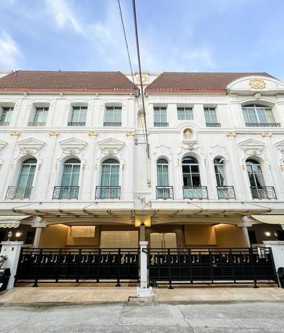 ให้เช่าทาวน์โฮม3.5ชั้น 425 ตร.ม. โครงการบ้านกลางกรุงแกรนด์เวียนนาพระราม3 