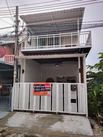 บ้านบางบัวทอง ต.พิมลราช อ.บางบัวทอง จ.นนทบุรี ติดถนนบ้านกล้วย-ไทรน้อย