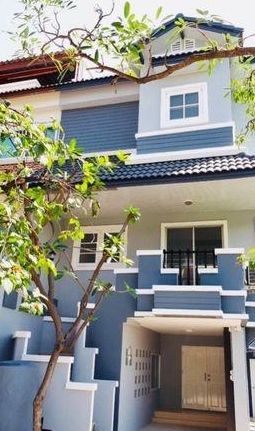 ให้เช่าและขายทาวน์โฮม 3.5 ชั้น ซอยประเสริฐมนูญกิจ29 หมู่บ้านเน็พปาร์ค ใกล้เลียบทางด่วน