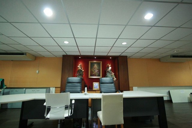ให้เช่า มีใบอนุญาตกิจการ โรงงาน ร.ง. 1เป็นโกดัง  พร้อมออฟฟิศ   1,600 ตรม. บางนา ลาซาล ใกล้ BTS แบริ่ง 800 เมตร