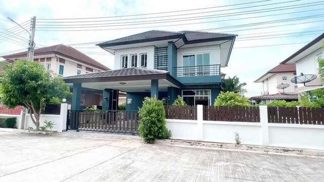ขายบ้านเดี่ยว 2 ชั้น มบ.สิริภัสสรบางพระ ขนาด 64 ตรว 3นอน 3น้ำ สภาพบ้านดี ใกล้ตลาดบางพระ ใกล้ถนนสุขุมวิท อ่างเก็บน้ำบางพระ ศรีราชา ชลบุรี 