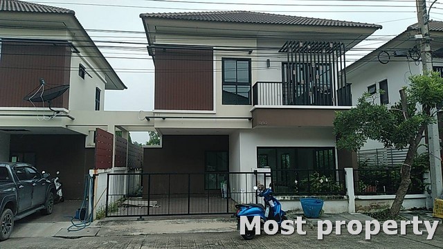 ขายและให้เช่า บ้านแฝดสองชั้น ในโครงการ เดอะ พาร์ค 2                     