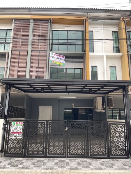 ขายทาวน์โฮม 3 ชั้น รีโนเวทใหม่ทั้งหลัง เดอะเนคอัพ 3 รัตนาธิเบศร์ ขนาด 22 ตรว 4นอน 3น้ำ บ้านหันหน้าทิศเหนือ ไม่ร้อน