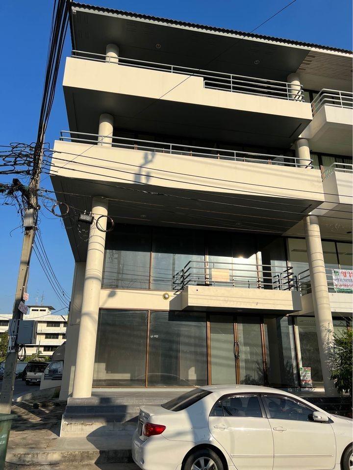 ให้เช่าอาคารสำนักงาน 4 ชั้น ซอยอ่อนนุช 62 ใกล้รถไฟฟ้า สถานีศรีนุช 
